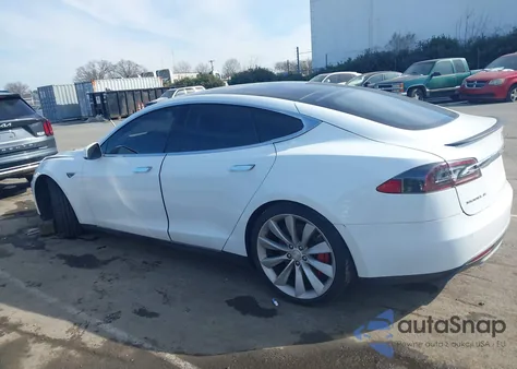 2013 Tesla Model S Performance из США, поврежденный, VIN 5YJSA1DP7DFP28893